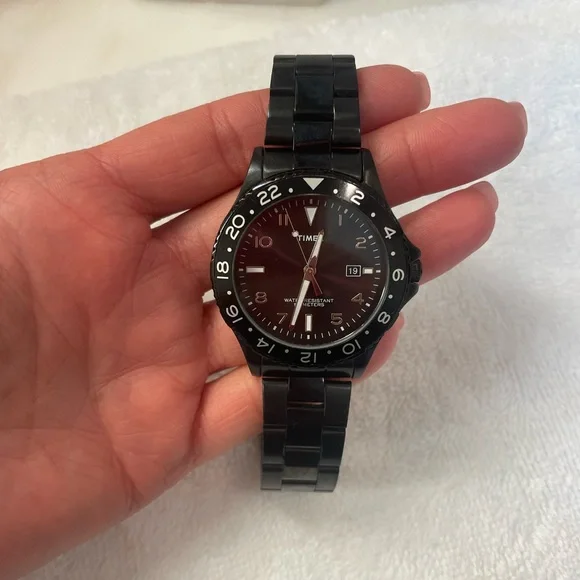 Timex Men’s Black on Black, Stainless Steel Bracelet. - Picture 2 of 6